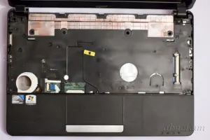 Dezasamblarea și repararea PC-ul asus eee scoică 1011cx