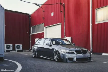 Delapidator - BMW E91 2009 LCI 320d - lowdaily - societate de automobile