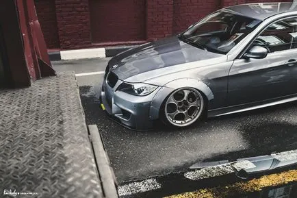 Delapidator - BMW E91 2009 LCI 320d - lowdaily - societate de automobile