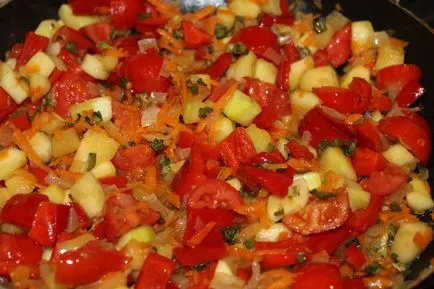 Ориз с тиквички, домати и чушки - прости рецепти