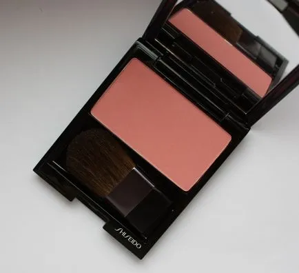 Blush Shiseido luminizing сатен цвят лицето pk304, елия Чаба