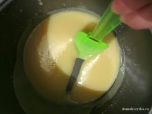 Мляко сгъстено в multivarka-рецепта със снимка