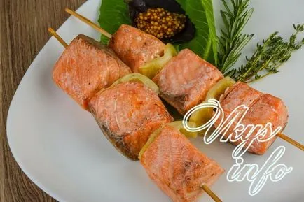 Nyárs lazac a sütőben nyárson recept egy fotó