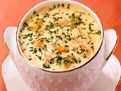 Сирене супа с ориз и топено сирене