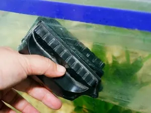 Скребок для акваріума