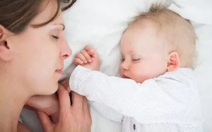 Co-alszik a baba az előnye és hátránya, hogy mi kor