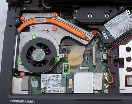 Cikket, hogyan kell szétszedni és tisztítani a laptop Fujitsu-Siemens sprimo mobil u9200, hasznos