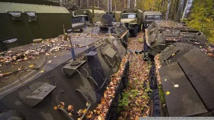 ЗРК С-200 іржавіють в підмосковних лісах - военное обозрение (щось) ЗРК С-200 іржавіють в підмосковних лісах - военное обозрение