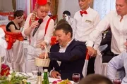 Maestru de ceremonii la o nuntă în regiunea de nord