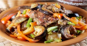 Свинско задушено със зеленчуци на белия дроб - домашно приготвени рецепти
