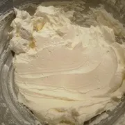 Pernă tort, tort ulei fistic, swiss reteta bezea Buttercream cu pas cu pas