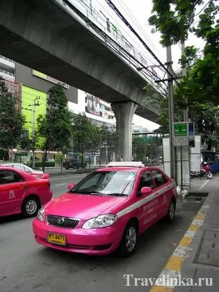 Transport în stația de ekamay Bangkok, un site despre care călătoresc în jurul lumii