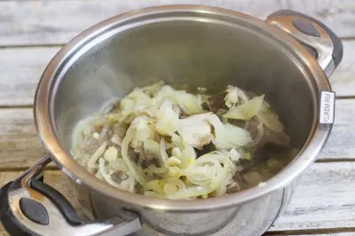 Párolt marha borda - lépésről lépésre recept, hogyan kell főzni fotókkal