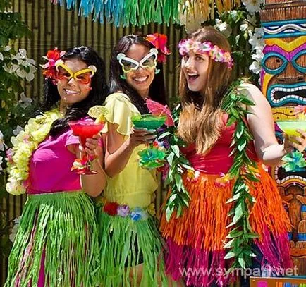 Fél hawaii stílusú ünneplése