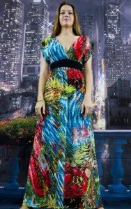 Rochie model de sifon, cu mâinile lor pe un singur umăr în stil grecesc