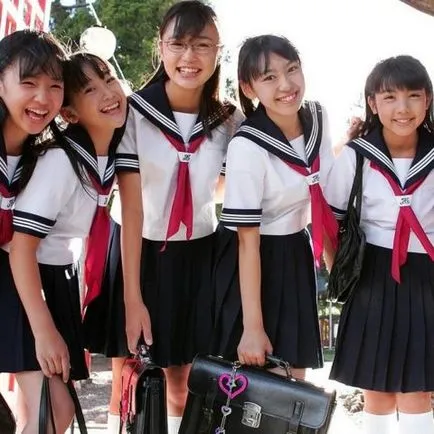 Japoneză uniformă școlară - Mary Swift