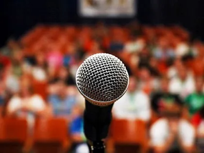 8 Тайните на успешната говорител да се научат да говорят и да е публика