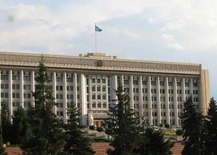 Almaty, Kazahsztán - nyaralás, időjárás, vélemények, fotók