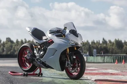 2017 Ducati Supersport - biciclete mare pentru fiecare călăreț