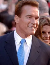 Kormányzó Arnold Schwarzenegger, aki mindent megváltoztatott megváltoztatása nélkül magát