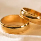 Ce se poate face cu un inel de nuntă după moartea soțului ei (9 raspunsuri)