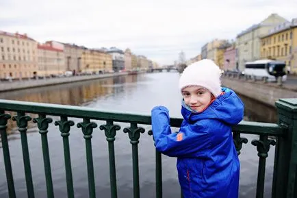 Ce și cum să-i spuneți copiilor despre St. Petersburg