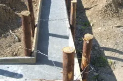 Garázs a könnyű összesített blokkok beton kezét (fotó)
