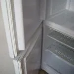 Как да надхвърлят aristonobratites хладилника вратата към нашата компания! Цената на услугата, снимки, описание