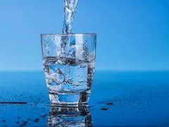 Hogyan juthat a fajta vizet a hazai és hogyan kell inni, hogy