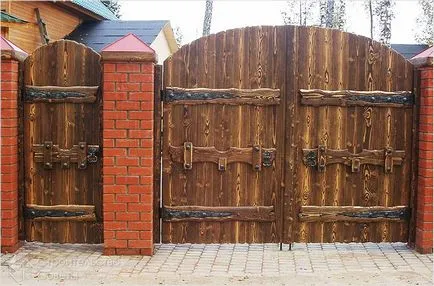 Как да си направим дървена порта - направи врата от дърво (снимка)
