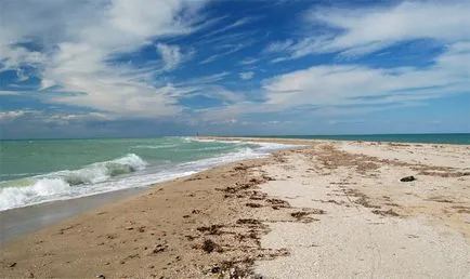 Hogyan válasszuk ki a strand, kavicsos vagy homokos strandok a krími Pantikapaion