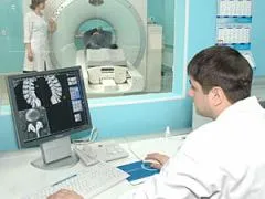 CT a gerinc, vagy MRI, akkor jobb, bizonyos esetekben ajánlott