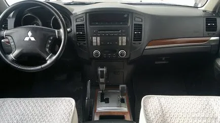 Mini test de Mitsubishi Pajero 4 si Toyota Prado 150 - eva proiect autorului