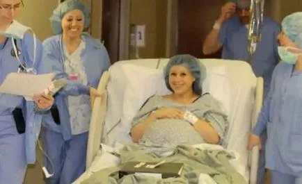 Тя ражда близнаци и реши да направи подарък на приятел безплодна!