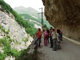 Ghid pentru Kabardino-Balkaria, Cherek cheile (Balkar) și lacuri albastre