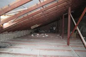 reparații Acasă acoperiș de reparații de metal vechi și țiglă materiale pentru acoperișuri