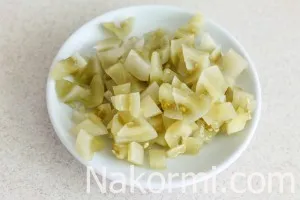 Fűszeres pácolt zöld paradicsom a csontok recept egy fotó