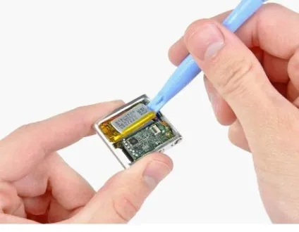 Як розібрати ipod shuffle 4th generation - заміна покриття кнопок управління (розібрати ipod shuffle 4th generation заміна покриття кнопок управління) Як розібрати ipod shuffle 4th generation - заміна покриття кнопок управління