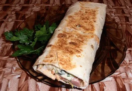 Начало shawarma с наденица