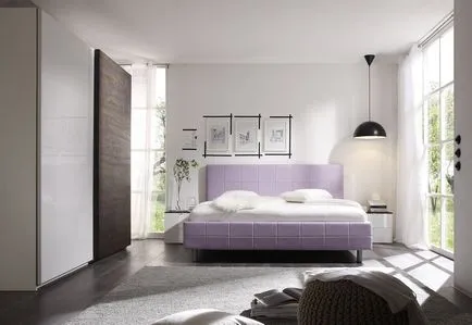 Design Dormitor în tonuri de violet