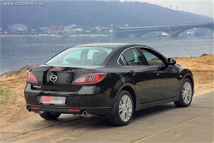 analiză comparativă a Mazda6 și rivali honda acord ideologice