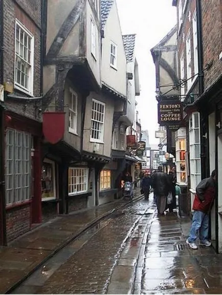 Medieval oraș englezesc din York, Buna ziua, Londra