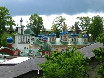 Екскурзии в Псков-Пещери манастир в София