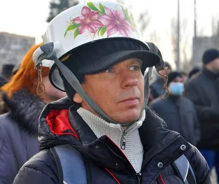 Защо украинците облечен в тиган главата