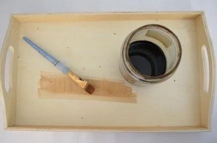 Metoda tava din lemn de decorare în tehnica de „decupaj“