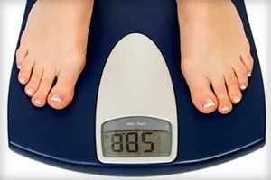Body Mass Index képlet a nők számára, az arány a BMI az életkor és a terhesség alatt, az asztal