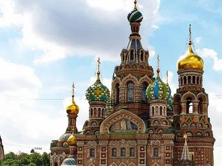 A történelem az egyház „Megváltó Blood” Szentpéterváron, a működési mód, a telefon