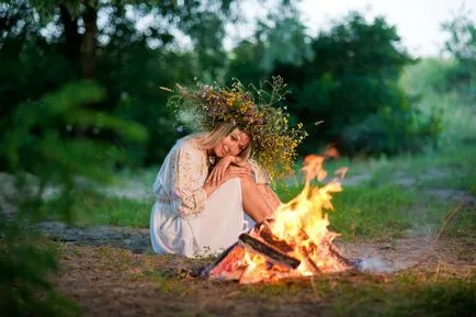 Divinație în noaptea de Ivan Kupala - feminin lume