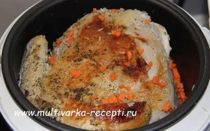 Пиле запечени с цялата ориз в multivarka