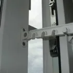 Fésűs műanyag ablakok és kilátással a megállók (fénykép, videó)